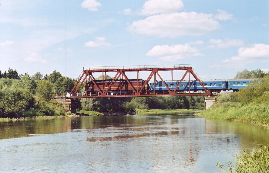 TEP70 (Latvian loco)
10.08.2002
Tartu - Kärkna (Emajõe river bridge)
