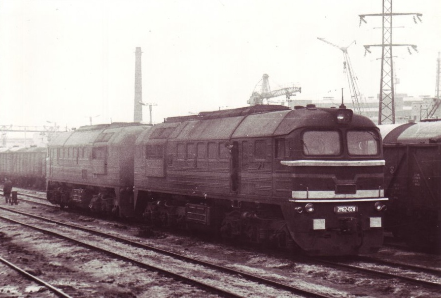 2M62-0211
04.1982
Narva
