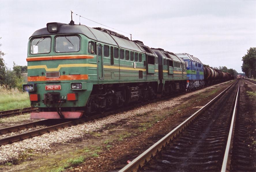 2M62-1171 + TEP70-0320 (Estonian loco)
29.08.2005
Koknese
