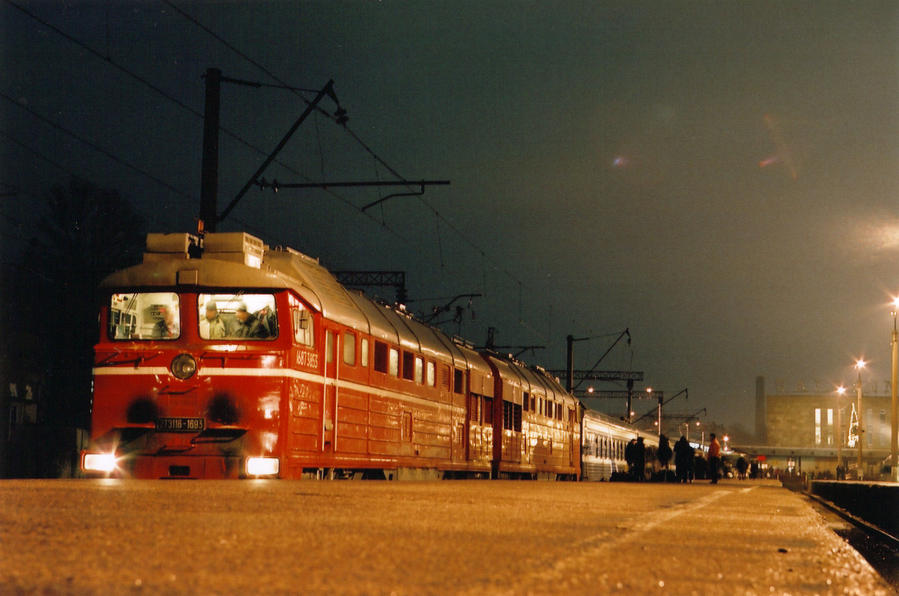 2TE116-1693 (Russian loco)
18.12.2004
Tallinn-Balti
