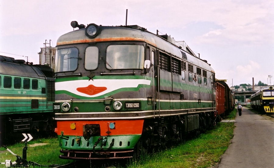 TEP60-0360 (Belorussian loco)
05.08.2004
Vilnius

