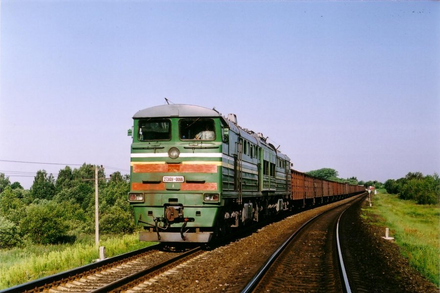 2TE10U-0066 (Belorussian loco)
06.08.2004
Kena - Pakene

