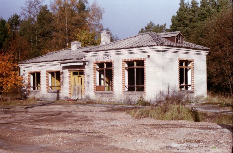 Mustjõe station
10.2002

