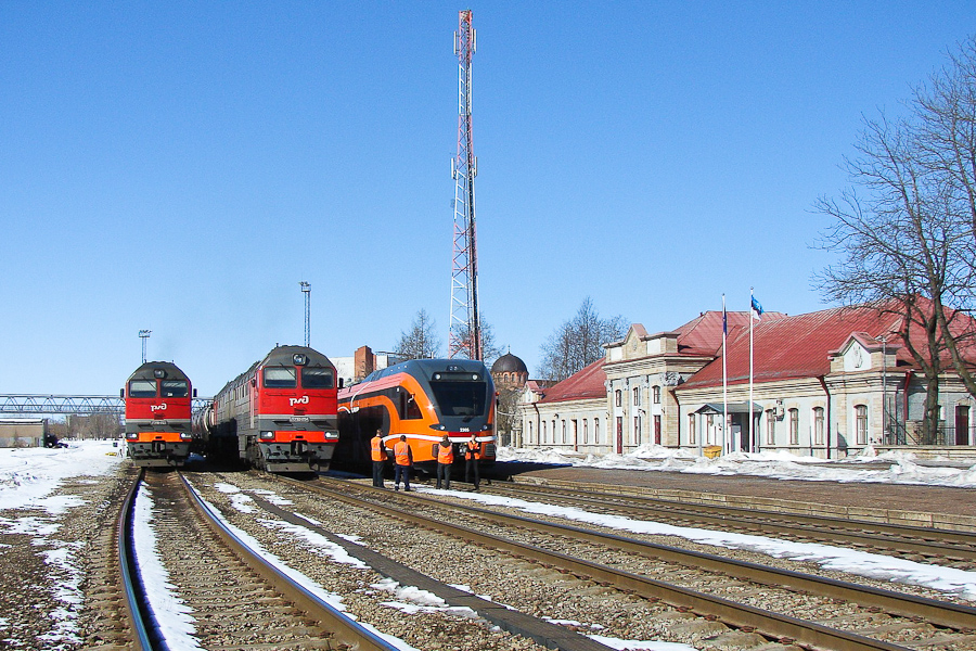 2305 & 2TE116s
03.04.2013
Narva
