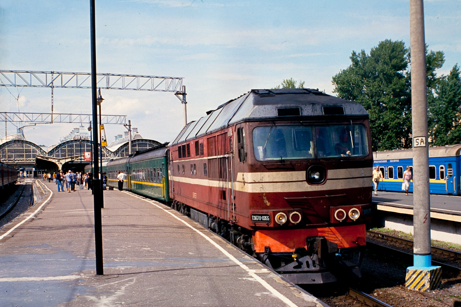 TEP70-0355
07.1012
St. Petersburg, Vitebsky station
