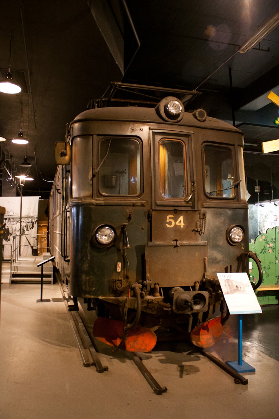 X7p 54
25.04.2015
Museum of Stockholm transport
Narrow gauge (891 mm) electric railcar, made for Roslagsbanan in 1949.
