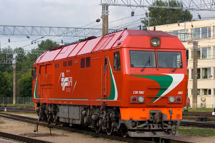 TEP70BS-083 (Belorussian loco)
02.07.2009
Vilnius
