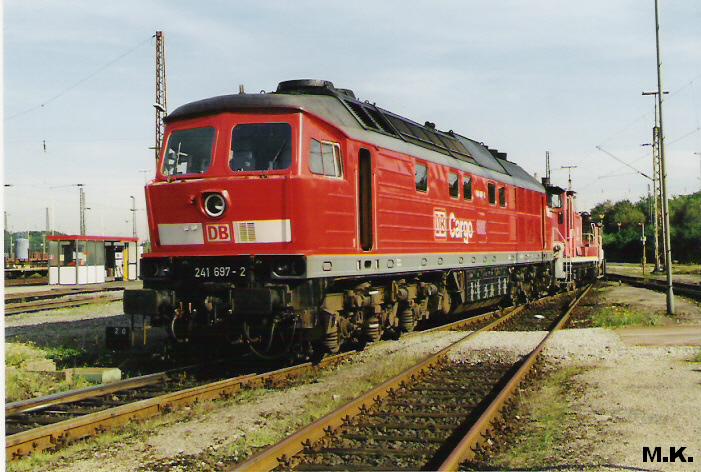241-697
09.2002
Oberhausen depot
