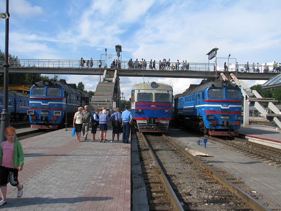 2M62U-0262 diesel trains
02.07.2010
Vitebsk
