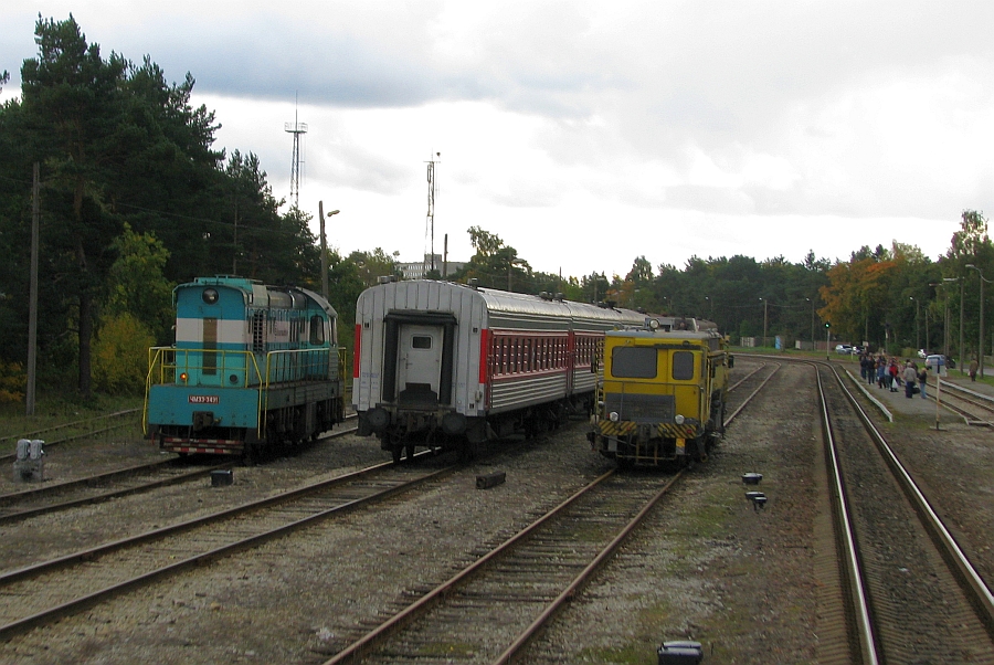 VPR-02 + Lithuanian passenger cars + ČME3-3491
29.09.2009
Liiva
Võtmesõnad: est_cme