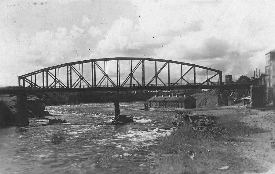 Narva bridge 
1927
