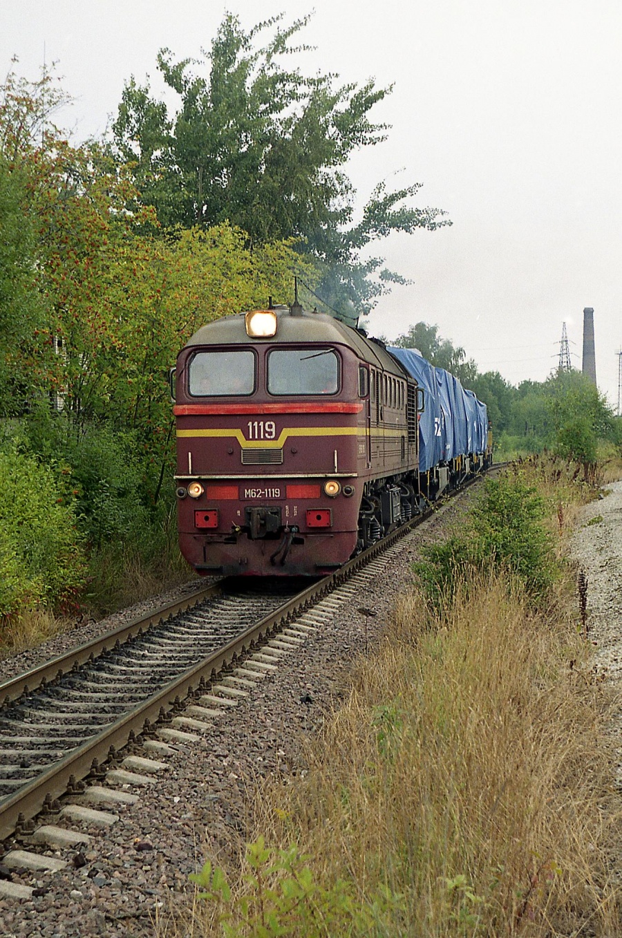 M62-1286 (EVR M62-1119)+C36-7i locos straight from port+ČME3-4280 (EVR ČME3-1324) 1/3
01.08.2002
Tallinn- Kopli
