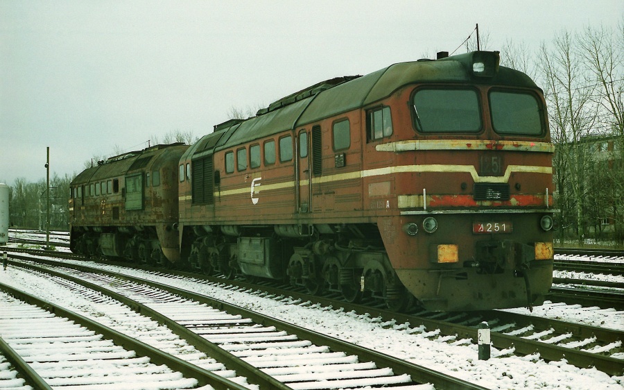 2M62-0361A (EVR 2M62-1251)+ 2M62-0219B (EVR 2M62-1218) (Estonian locos)
20.11.2005
Rīga, Jāņavārti
