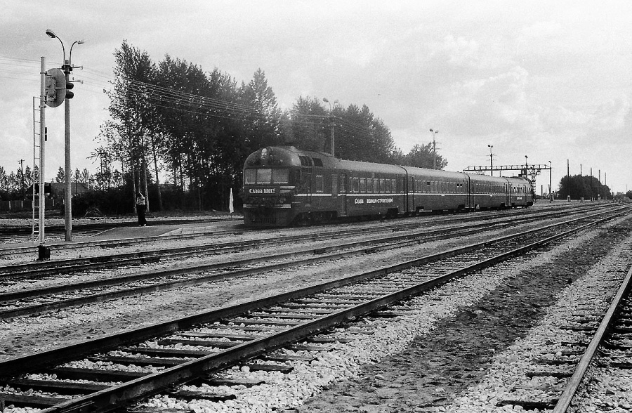 D1-322
05.07.1974
Viljandi
First 1520 mm Tallinn - Viljandi passenger train 

