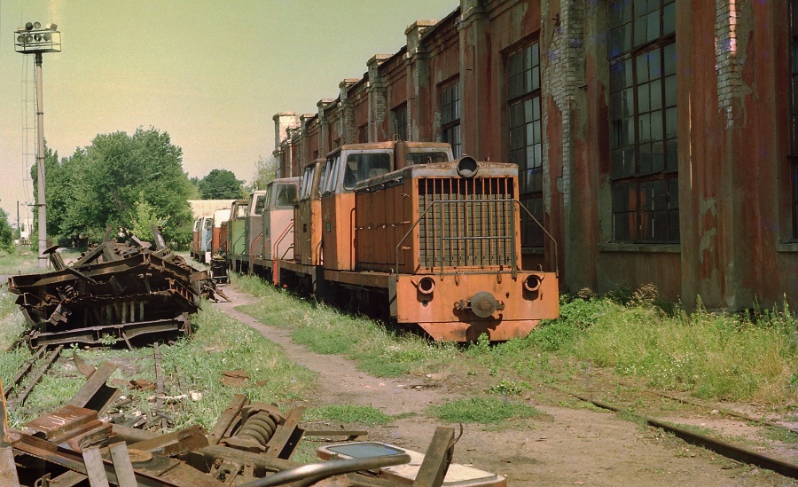 TU7A locomotives
02.07.2002
Haivoron wagon depot
