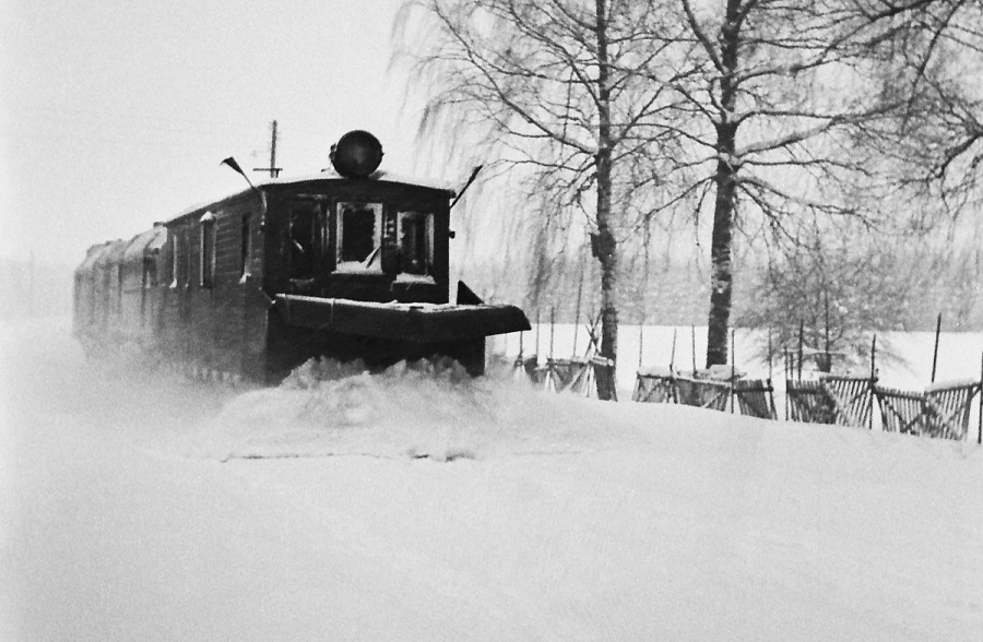 Snowplough
12.1968
Loodi
