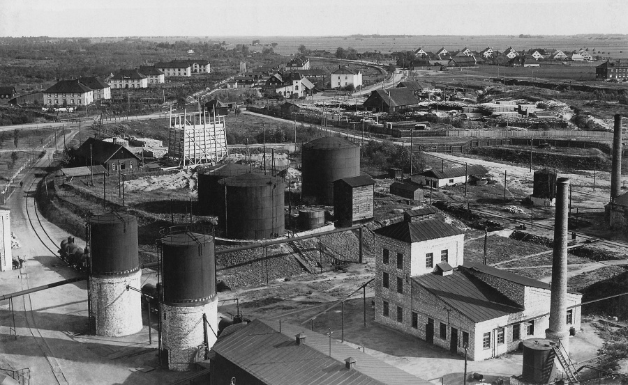 Oil-shale works and railways 
~1930
Kohtla
