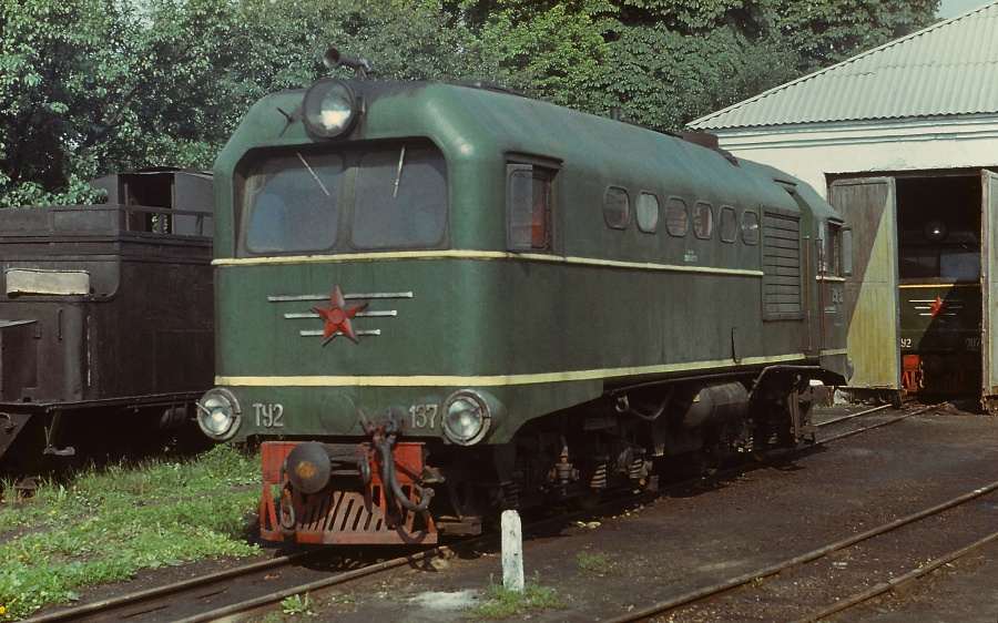 TU2-137
19.06.1982
Vapnjarka depot

Locomotive worked in Estonia 12.1957 - 04.1972
