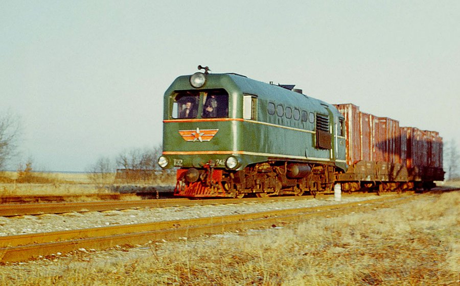 TU2-248 with freight train arriving from Mõisaküla
28.01.1975
Ainaži
Võtmesõnad: ainazi