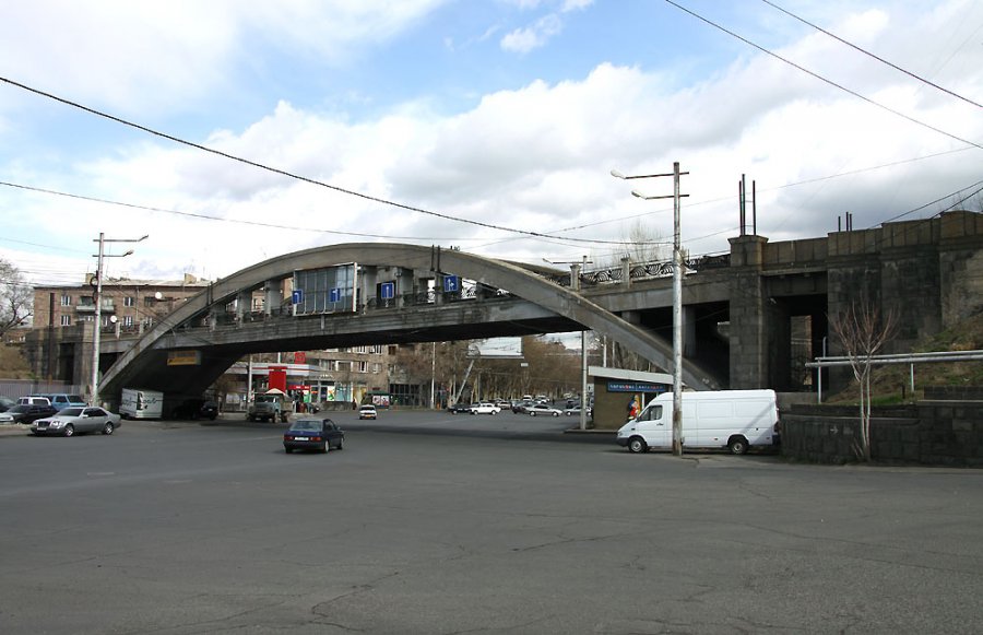 Old railway bridge
29.03.2013
Jerevan
