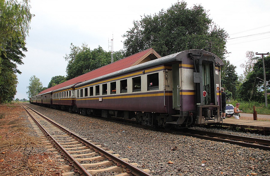 Passanger train
24.11.2016
Thakilen station. Thai - Burma (Death) railway
