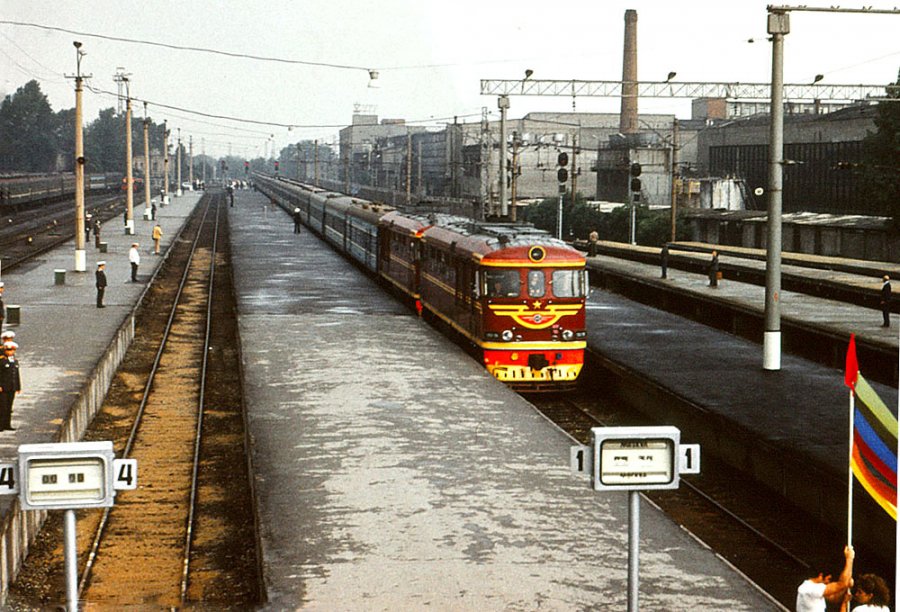 TEP60's with an olympic train
20.07.1980
Tallinn-Balti
