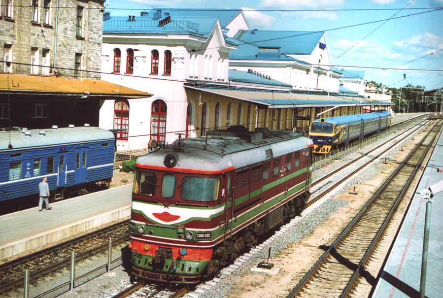 TEP60-0383 (Belorussian loco)
08.2005
Vilnius
